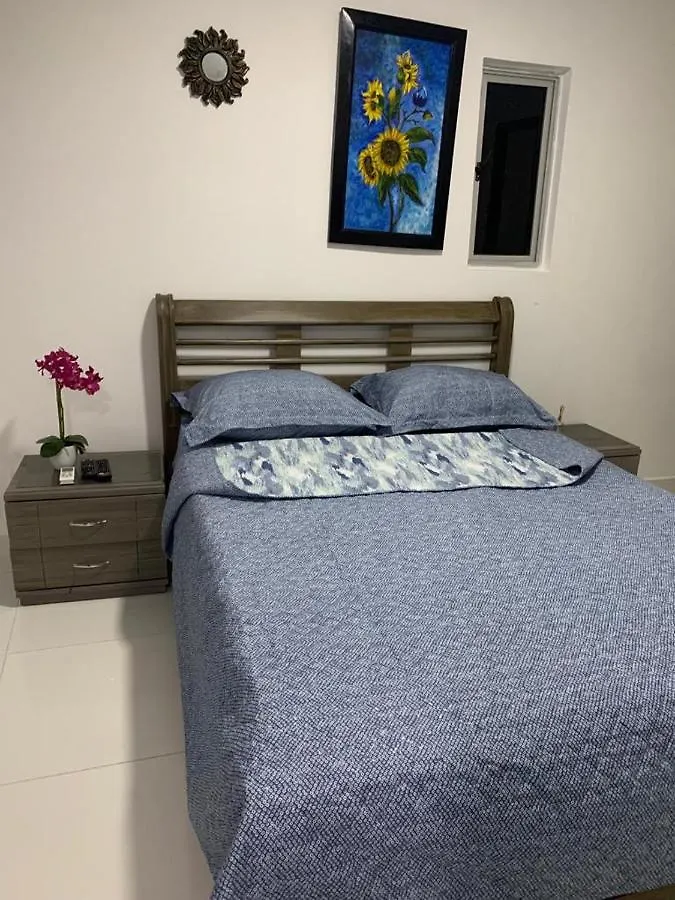 Apartment Cerca Al Malecon, Centro De Convenciones Puerta De Oro, Ventana Al Mundo Colombia